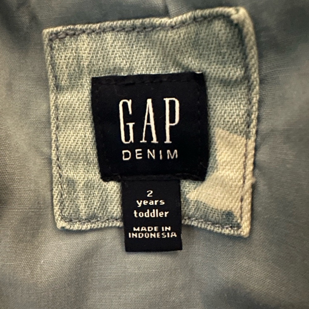Baby Gap Washed Denim Jacket with Stars - Picture 4 of 4